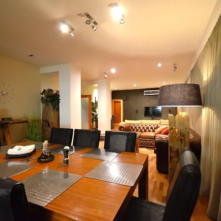 Mit Terrasse By Interhome * 布拉格